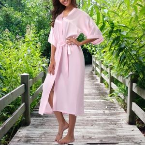 Women's Long Satin Robe Sexy Lightweight Bathrobe Pure Color Sleepwear Plus Size